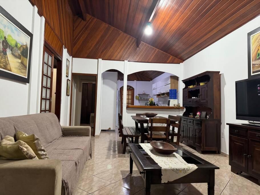 Casa Dentro Parque Aquatico Villa อากวัสจิลิงดอยา ภายนอก รูปภาพ